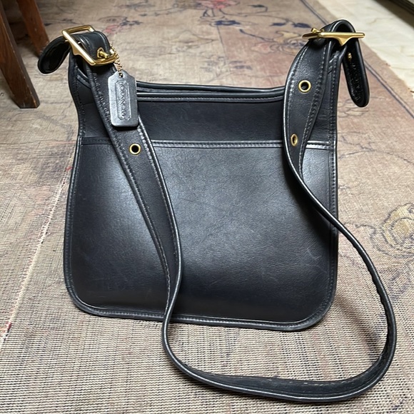 Coach Handbags - Coach Legacy Zip Handbag